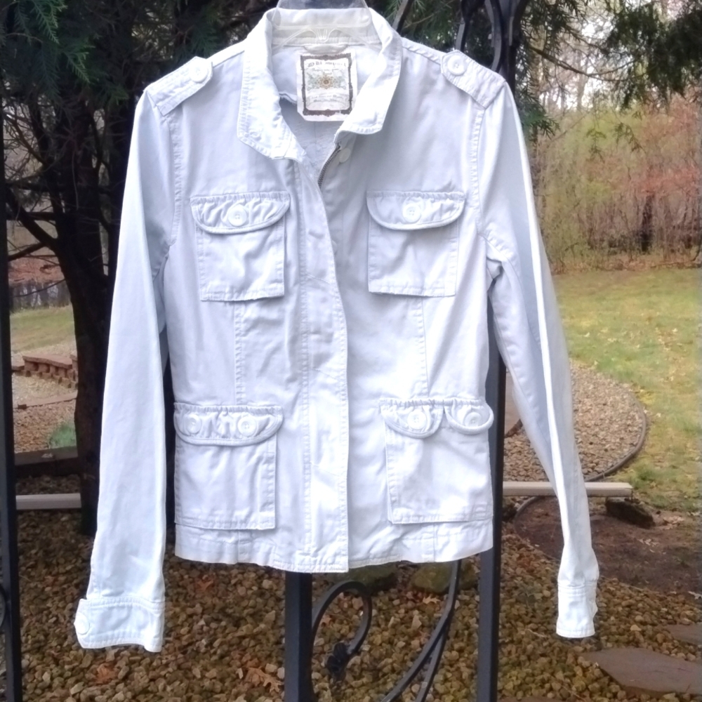 D B Sport cotton embroidered faded jean jacket size medium